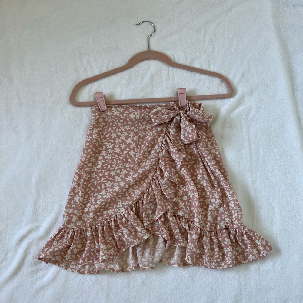 Mini pink flower skirt